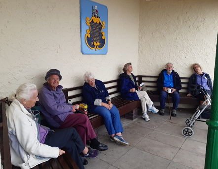 Grŵp Cerdded a Sgwrs