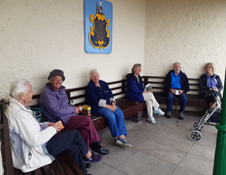 Grŵp Cerdded a Sgwrs